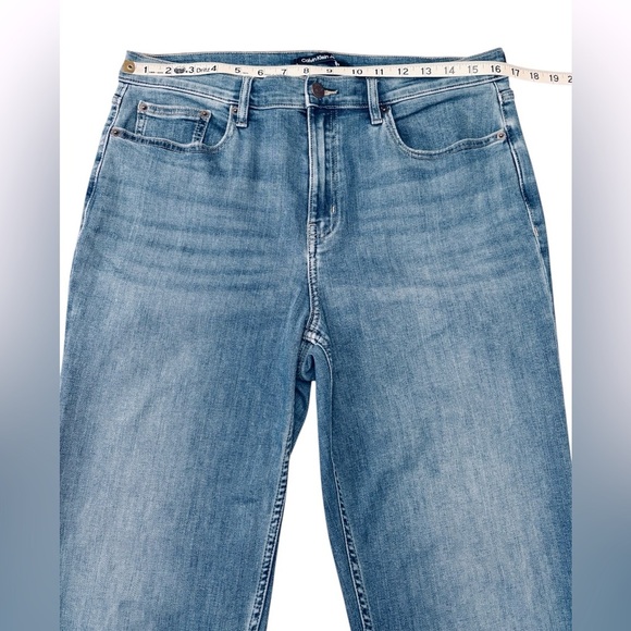 NWOT, Calvin Klein Jeans, High-Rise Slim Jeans, Size 32, Blue - Picture 8 of 10